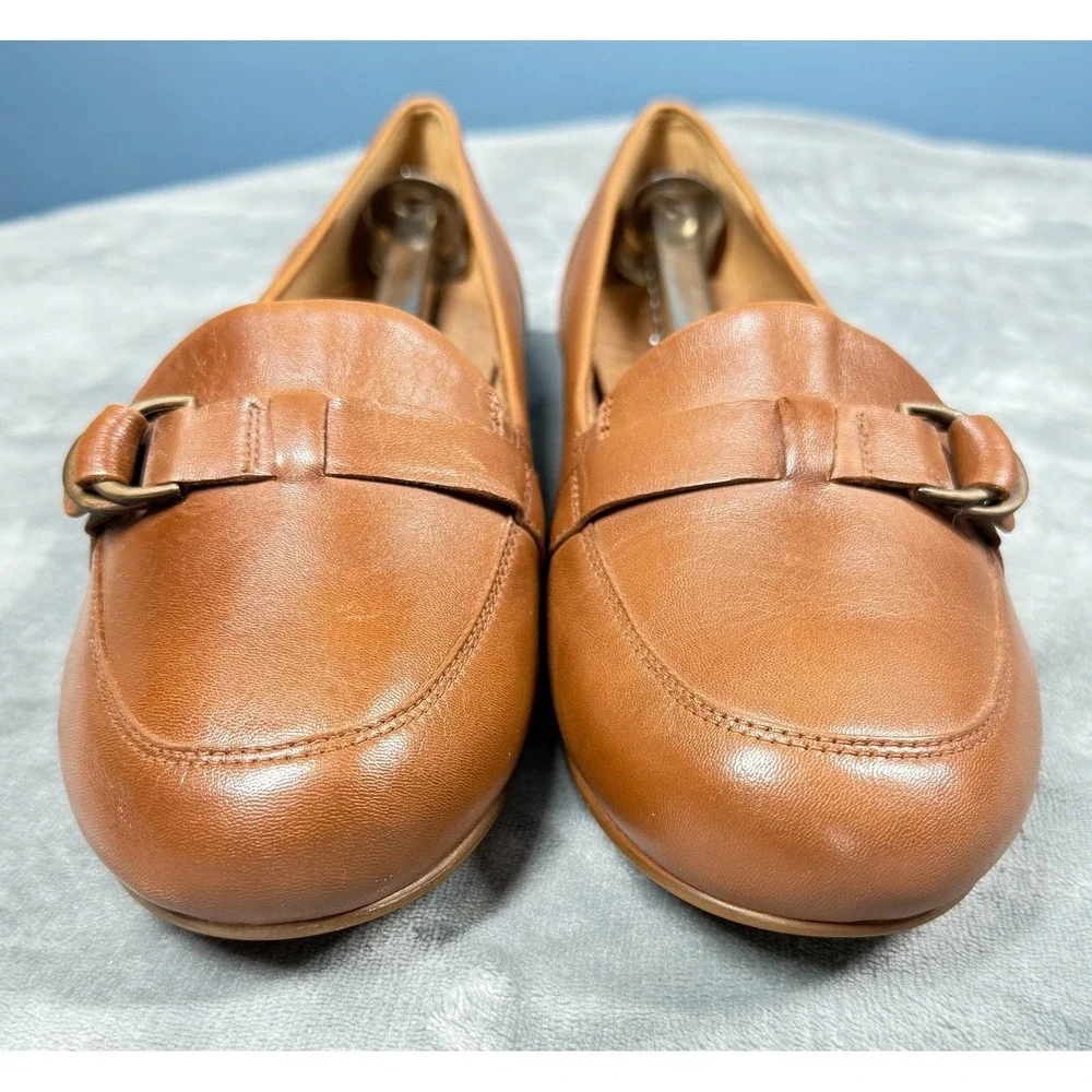 SoftWalk title loafers